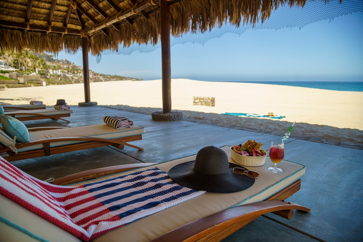 Private and exclusive palapa.