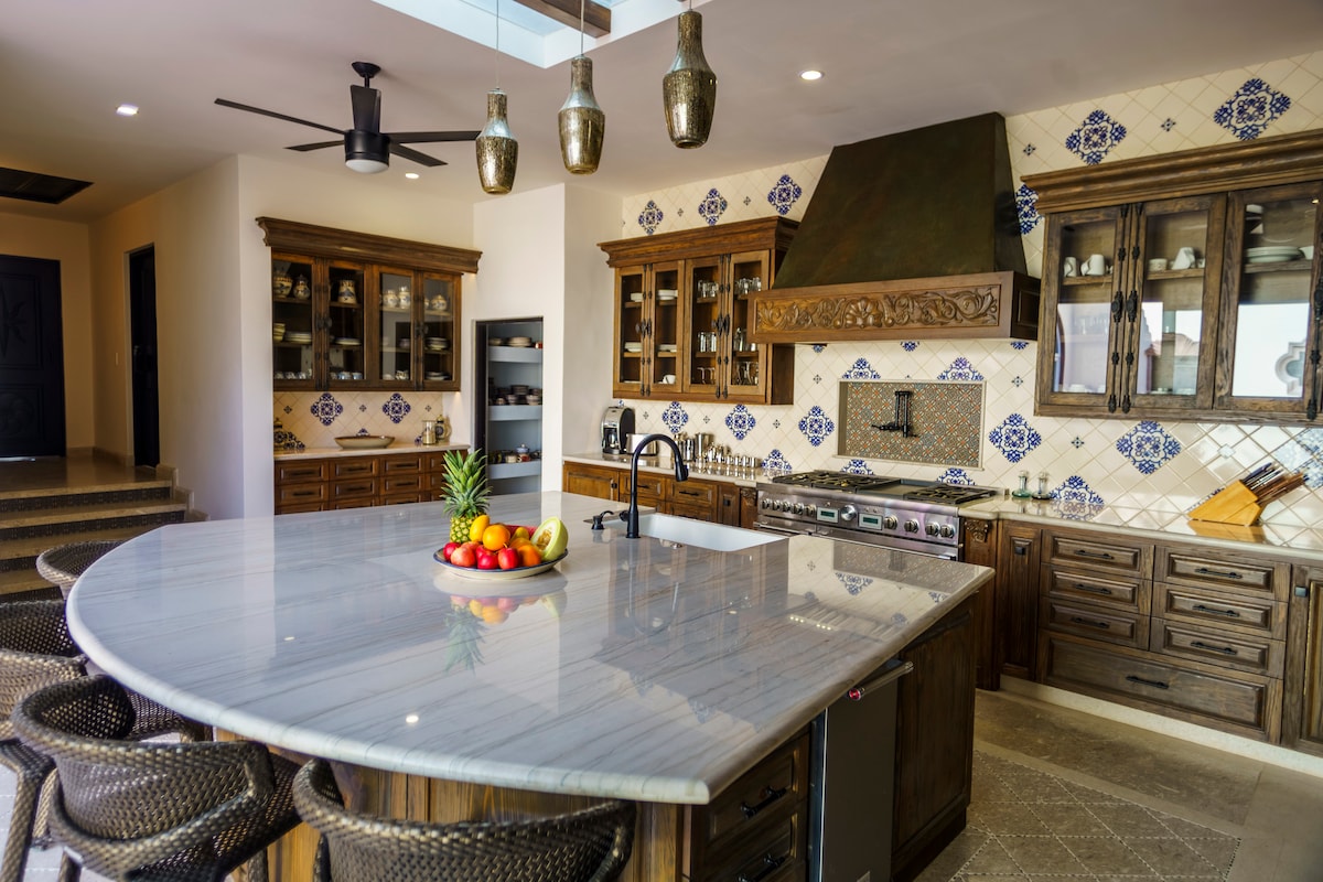 Full kitchen image 3