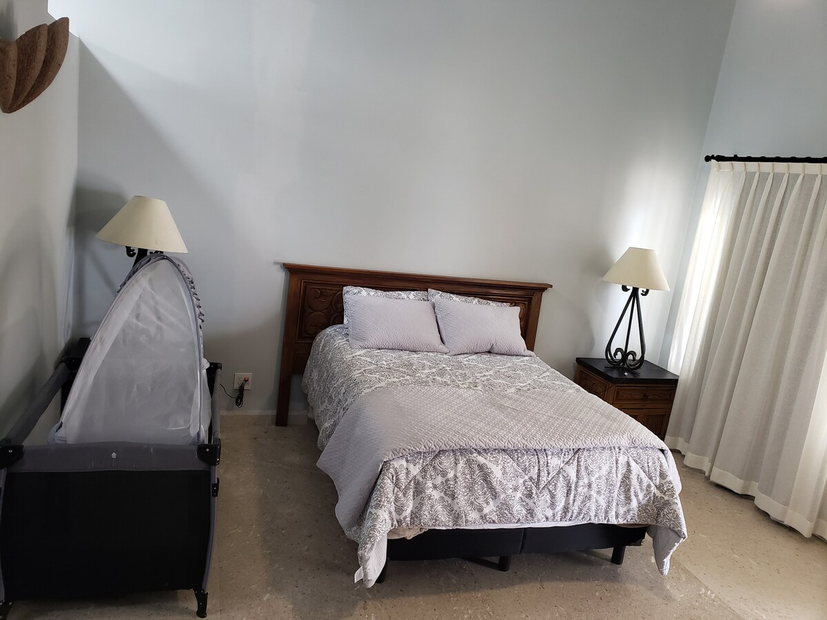 Queen size bed on master #3
