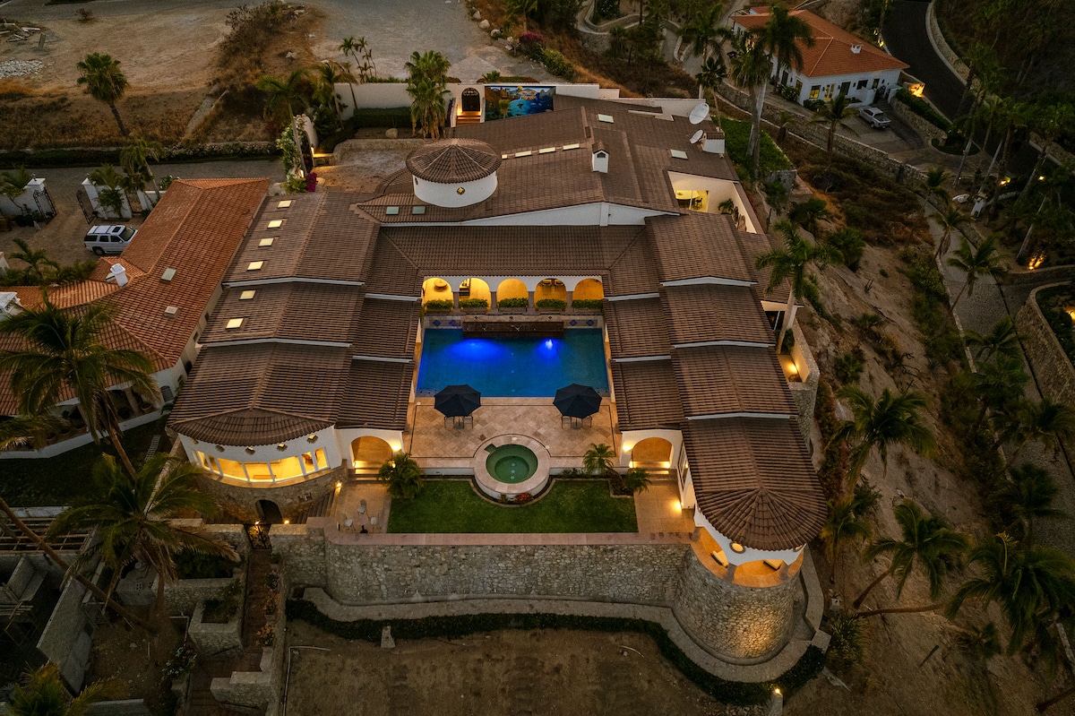 Villa Tortuga terrace and exterior at dusk, Punta Bella, Los Cabos.
