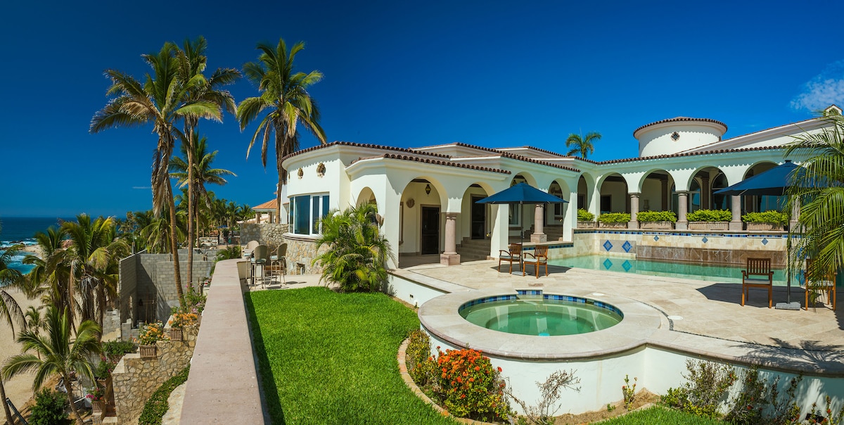 Garden courtyard and pool at Villa Tortuga in Punta Bella, Los Cabos.