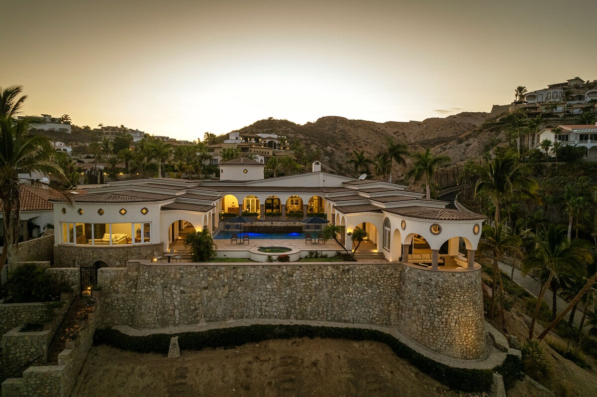 Villa Tortuga exterior at dusk in Punta Bella, Los Cabos.