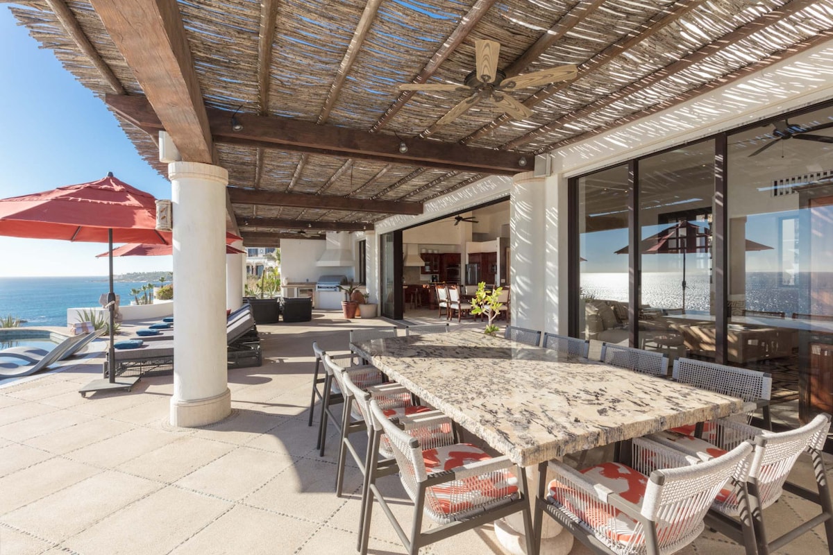 Exterior Dinning Area