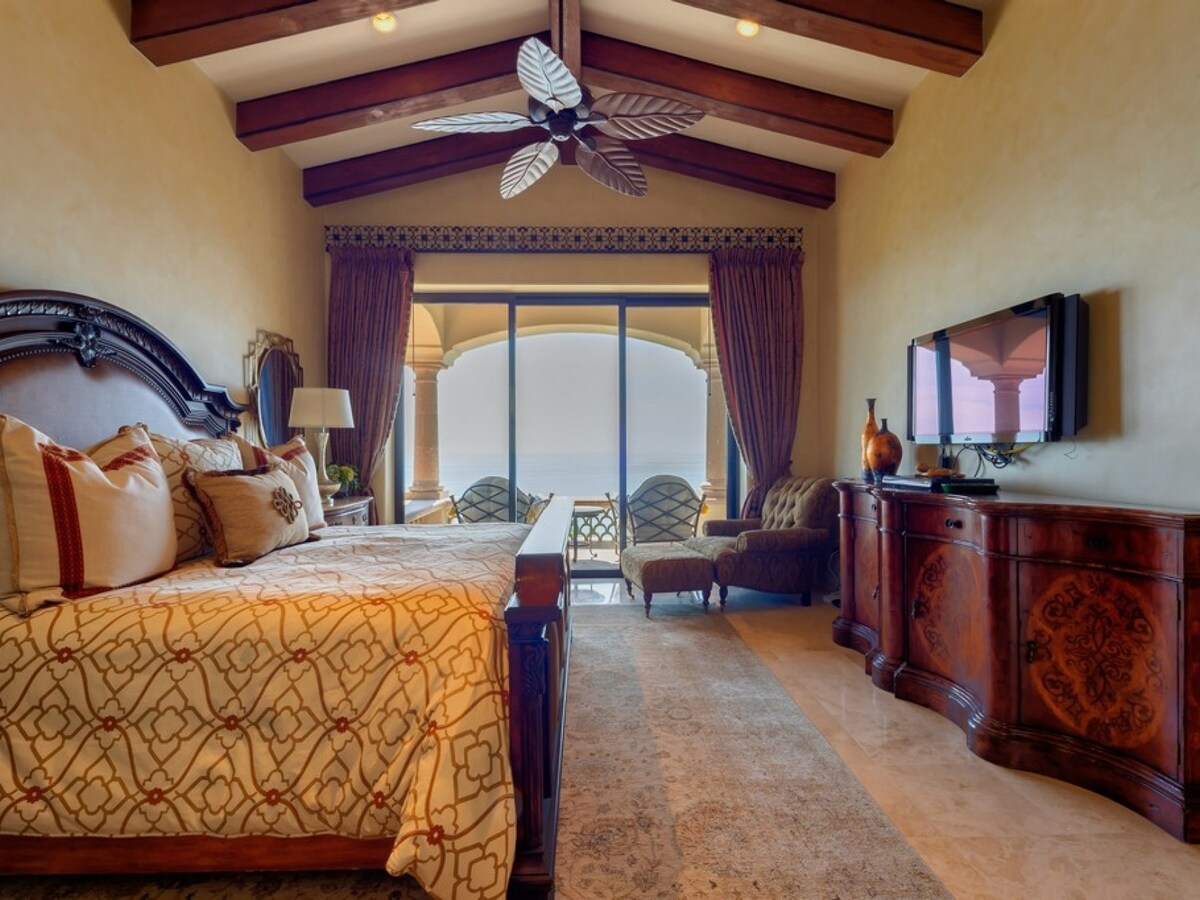 Bedroom 1 image 1