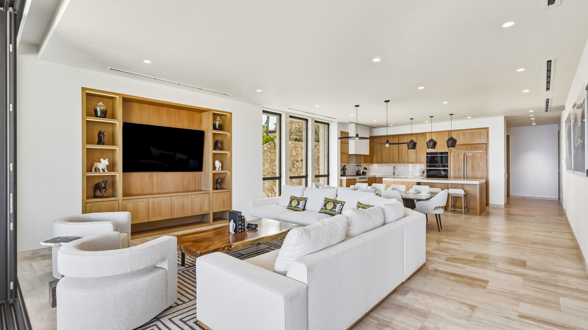 Living room image 13