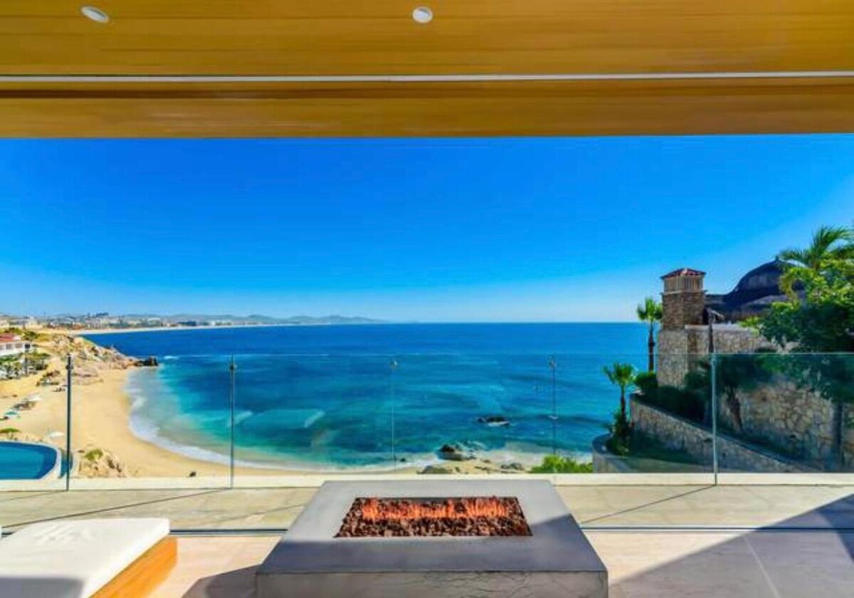 Balcony image 4