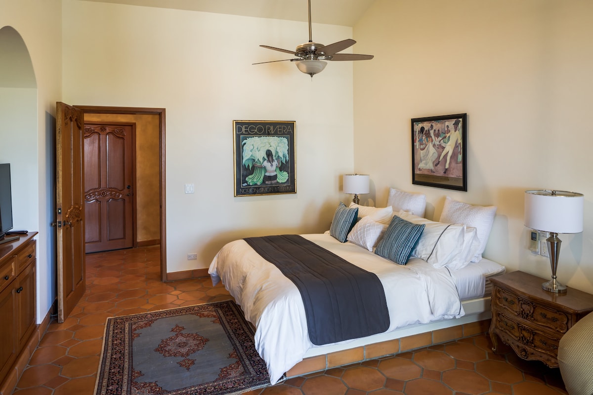 Ocean View Suite 1