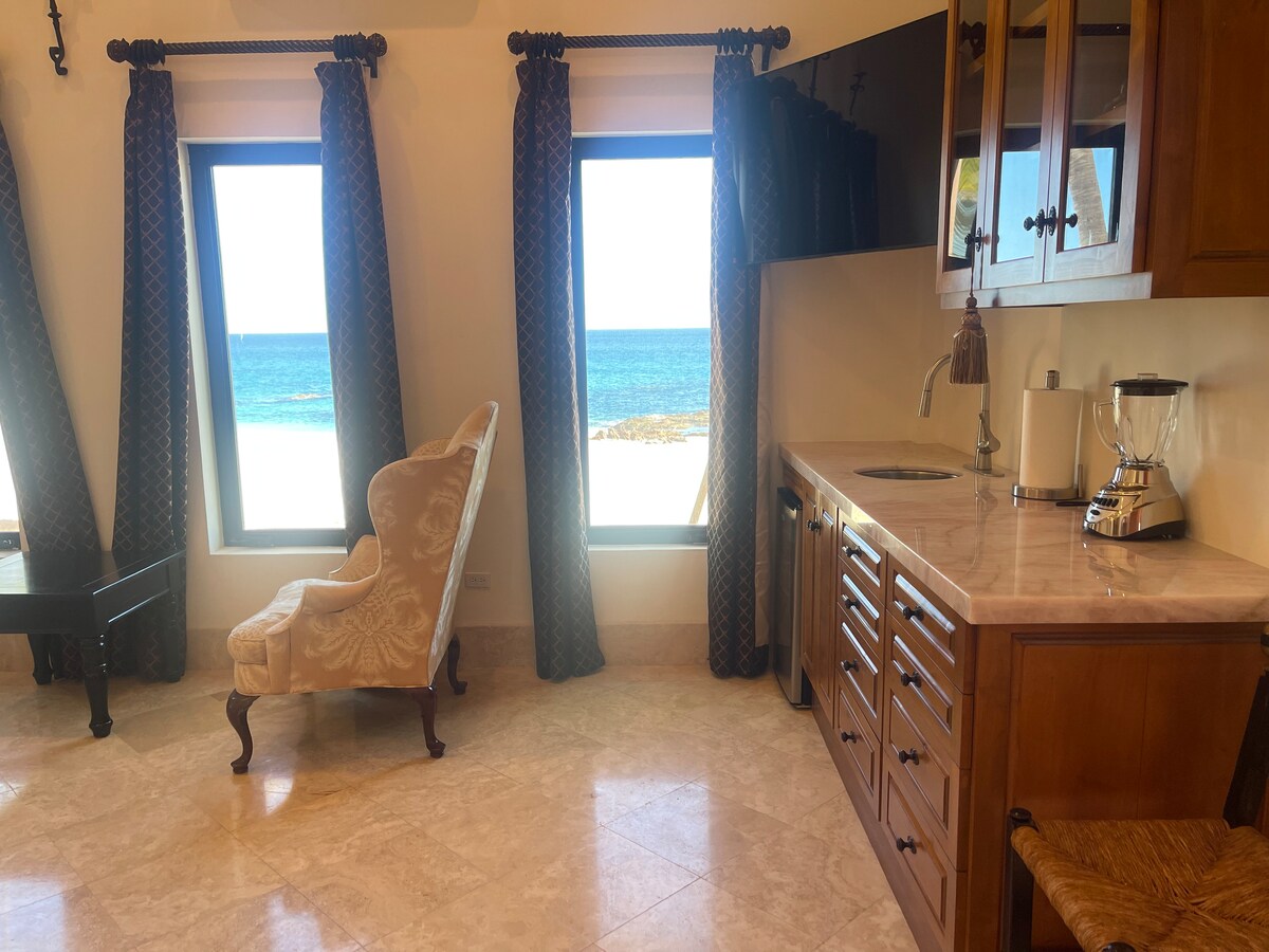 Villa Paraiso Cabo cabana guest house mini kitchen