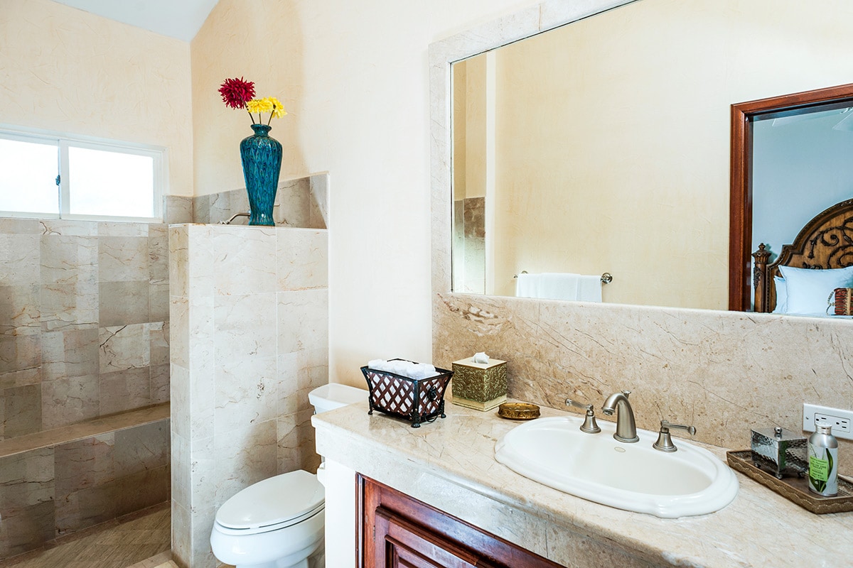 Villa Paraiso Cabo fourth bathroom