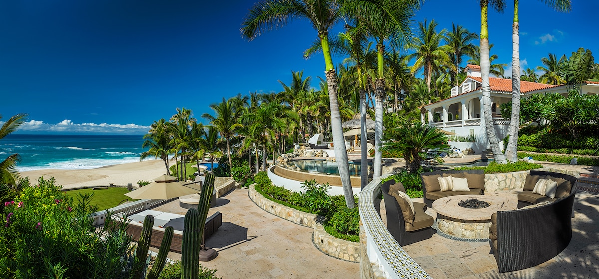 Path from Casa Edwards down to the beach, showing direct beach access in Palmilla, Los Cabos