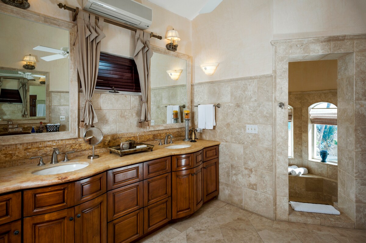 Master Bath