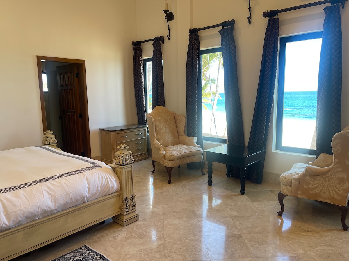 Villa Paraiso Cabo ocean front suite view