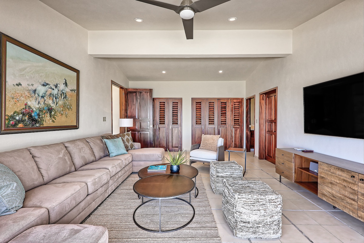 Living room image 4