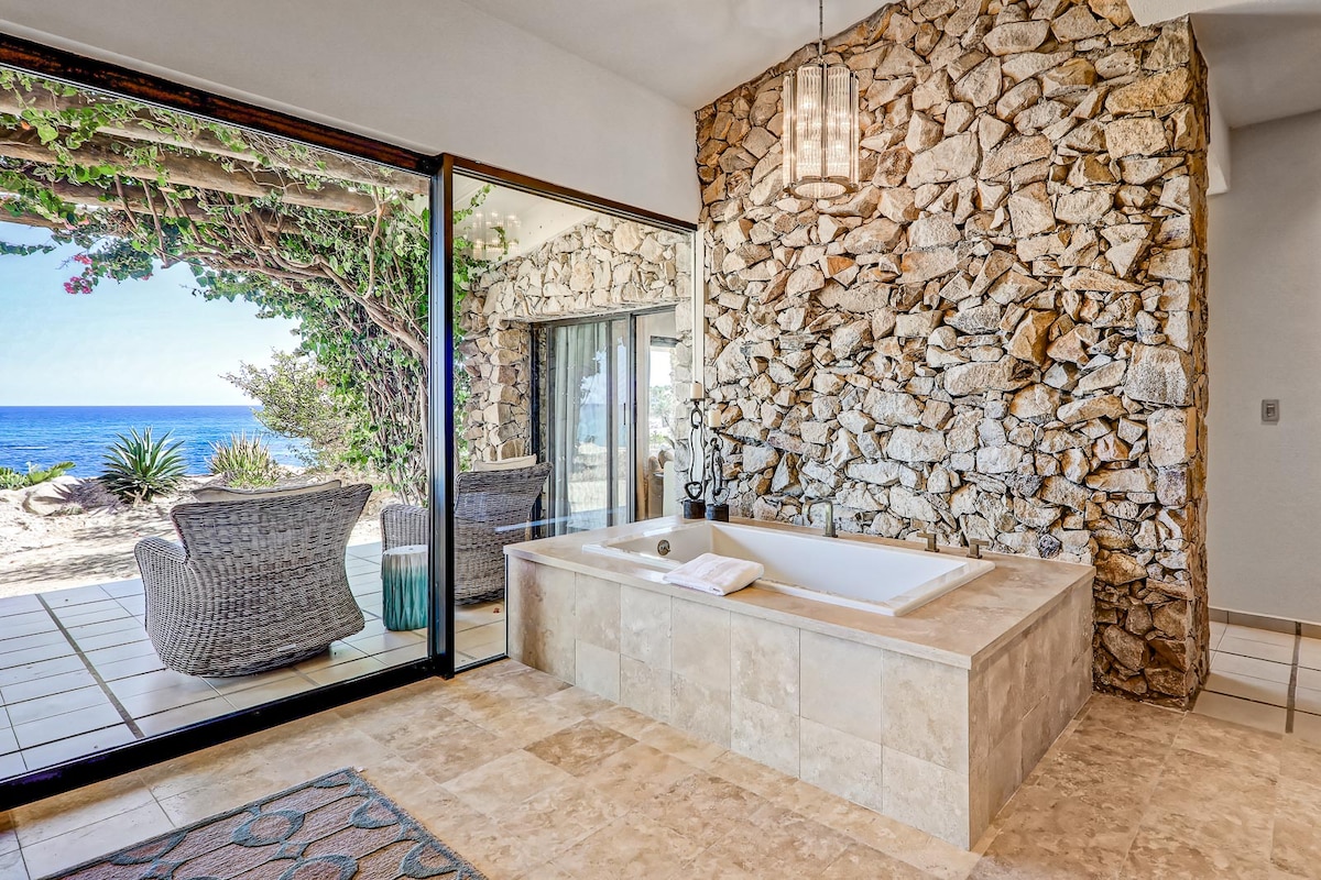 Full bathroom 2 image 2