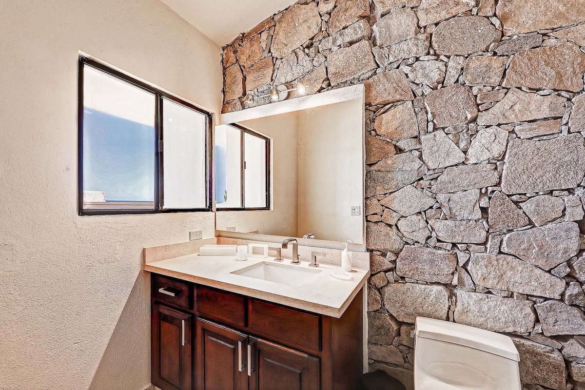 Full bathroom 4 image 1