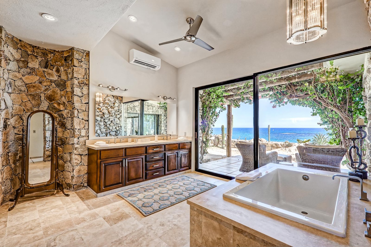 Full bathroom 2 image 1