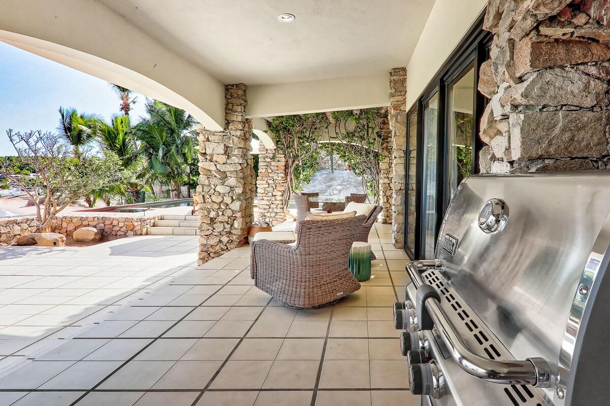 Patio image 11