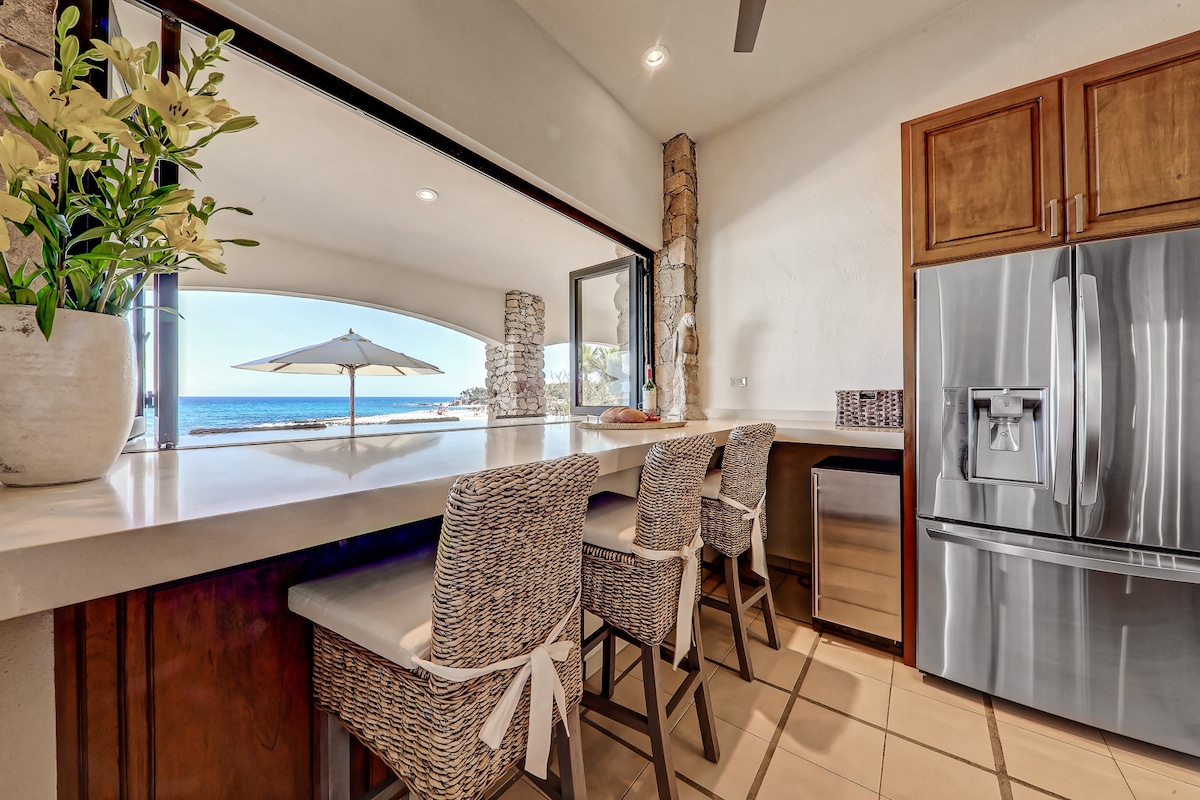 Full kitchen image 1