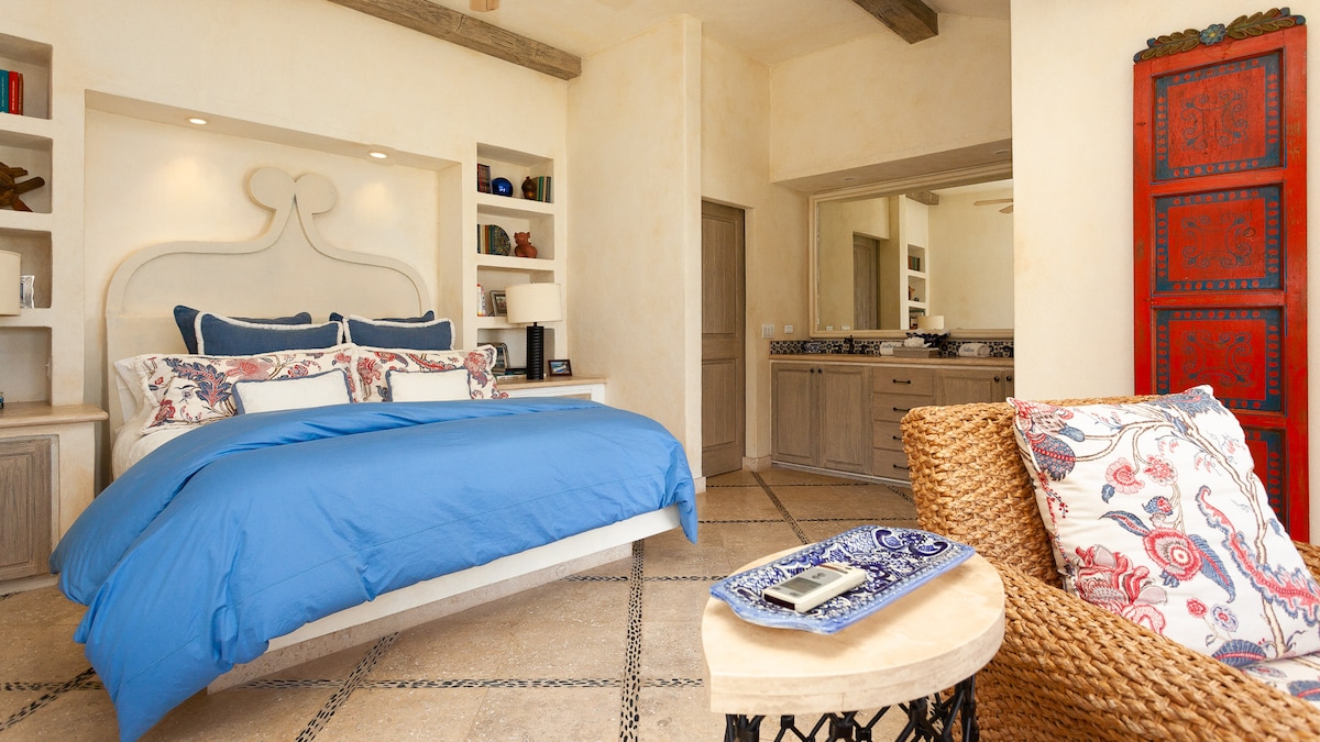 Villa Pacifica - Bedroom suite