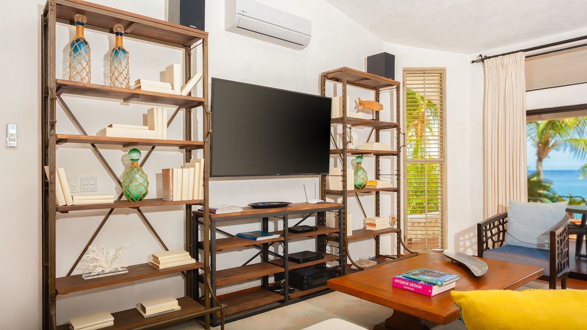 Villa Pacifica - Living area