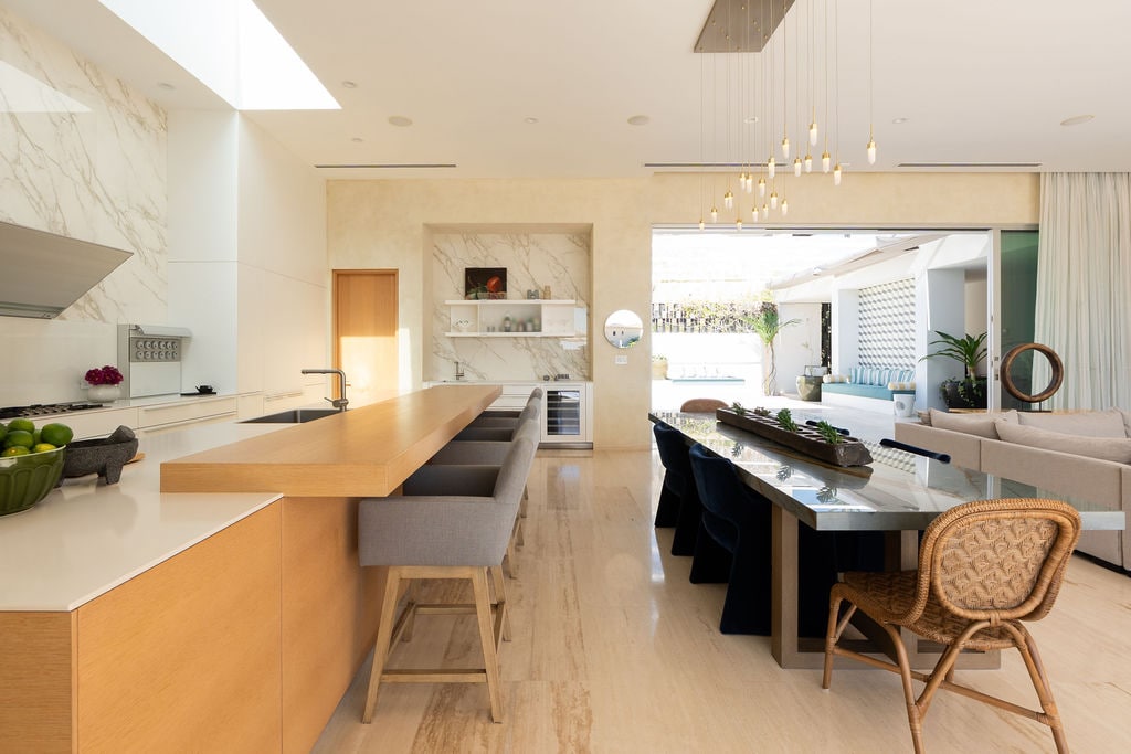 Full kitchen image 4